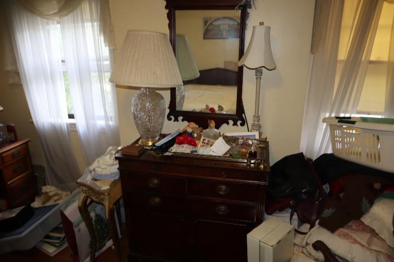 Sale Photo Thumbnail #38
