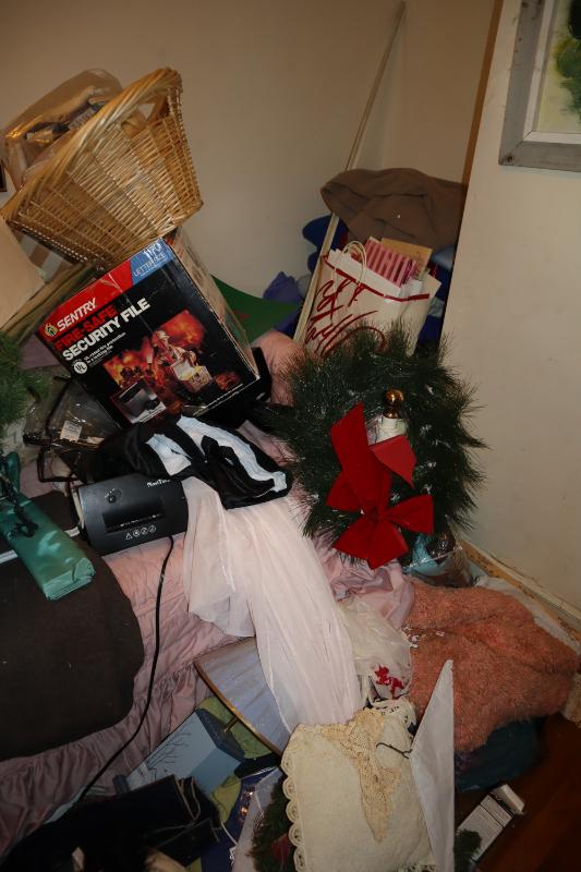 Sale Photo Thumbnail #25
