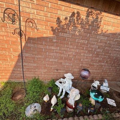 Decorate Your Flower Bed