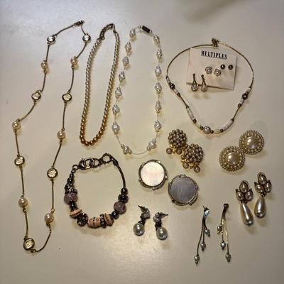 Vintage Pearly Gold Tones 