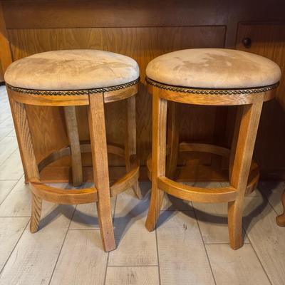 Wooden Swivel Bar Stools