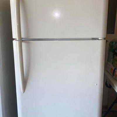 Frigidaire Refrigerator 