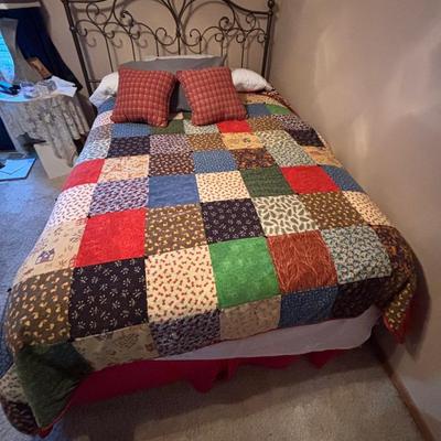 Full Bed And Linen
