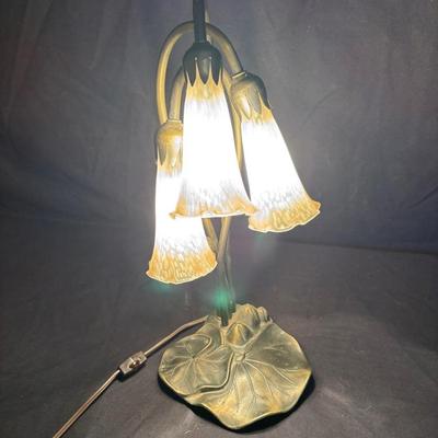Lilly Lamp