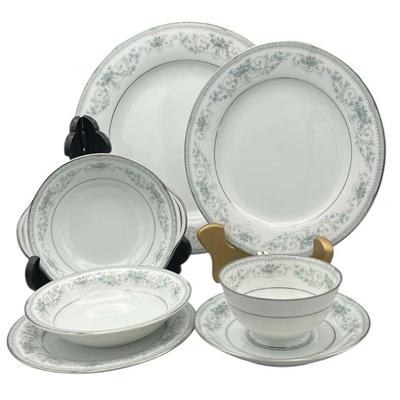 Noritake China Colburn Pattern 7 piece Place Setting Service For 4