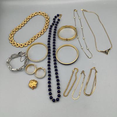 18 Piece Monet Costume Jewelry Collection 