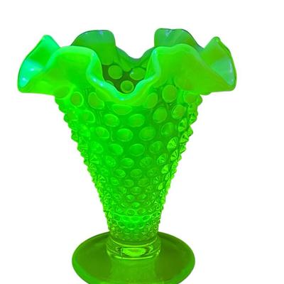 Fenton Ruffled Opalescent Hobnail Uranium Glass -Glows Under UV Light