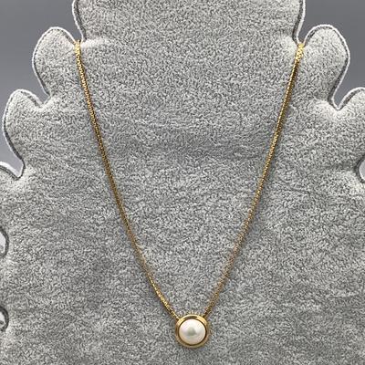 14K Gold Pendant Necklace 