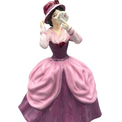 Royal Doulton Figurine "Lady Pamela"