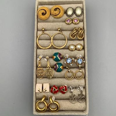 14 Pairs Of Earrings 