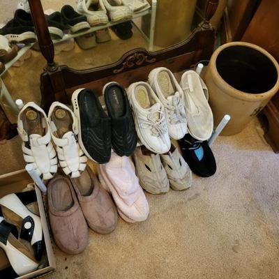Sale Photo Thumbnail #127