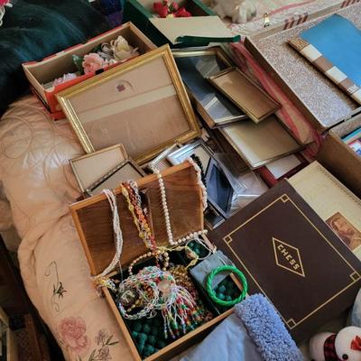 Sale Photo Thumbnail #145