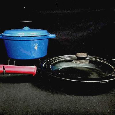 Bella Blue Dutch Oven & Tramontina Cast Iron Skillet with Lid