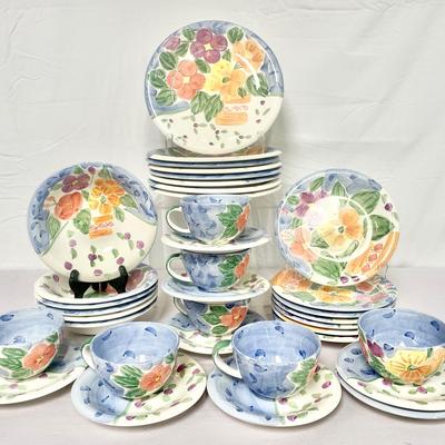 Bella Ceramica Set of 36 