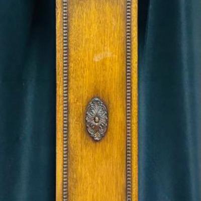 Elegant Vintage Grandfather Clock with Ornate Woodwork