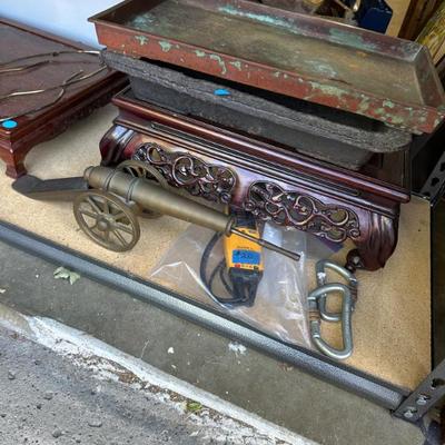 Sale Photo Thumbnail #383