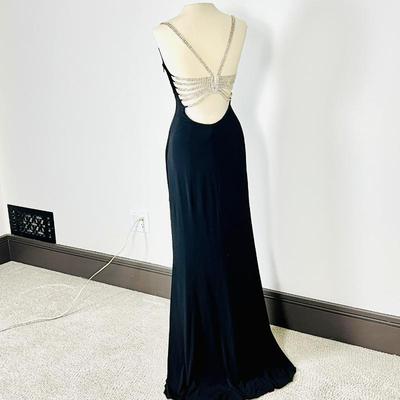  Elegant Cache Black Maxi Dress with Stunning Rhinestone Back- Sz XS
Time left: 10d, 21h,