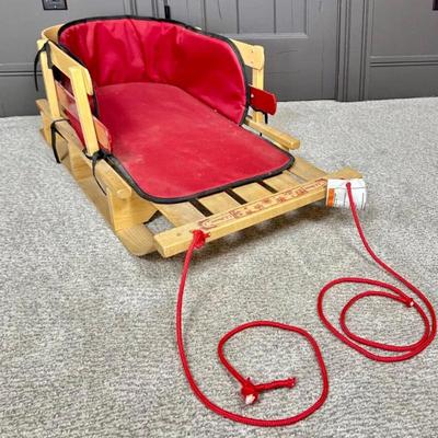 LL Bean Red Wood Snow Sled Sleigh with Comfortable Cushion and Ropes