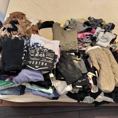 Women's S-M Shirts, Pants, Shorts, Gloves, Socks, And More (Includes Everything In Photos) 
