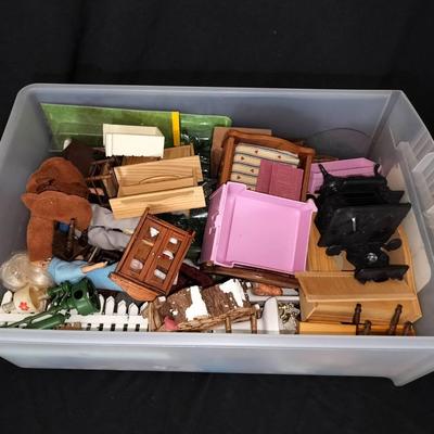 Vintage Asortment Of Children's Toys And Figures (Includes Everything In Photos) 