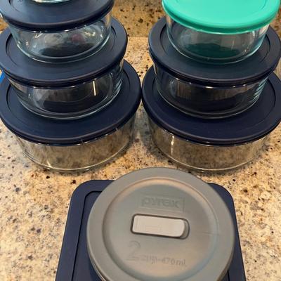 Set Of Anchor Hocking Food Storage Containers