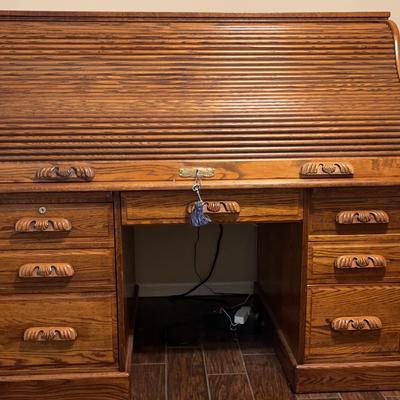 Winners Only Inc Roll-top Desk