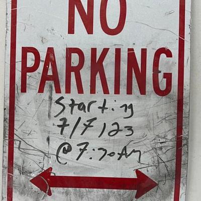 Genuine Metal 12 X 18 Inch No Parking Tow Away Zone Sign ( As Is ) 