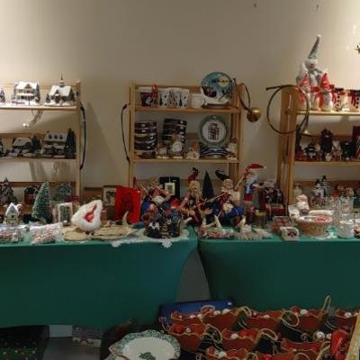 Sale Photo Thumbnail #252