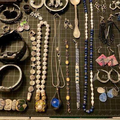 Sale Photo Thumbnail #250