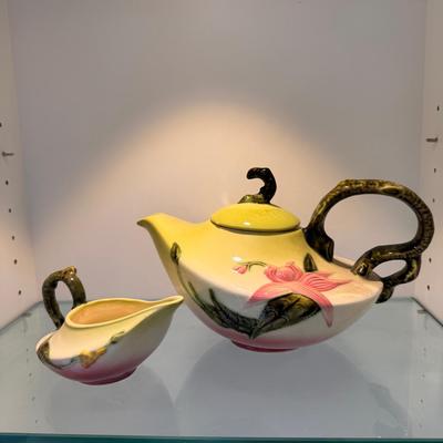 Hull Pottery W26 W27 USA Tea Pot & Creamer 