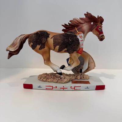 Westland Giftware Horse of a Different Color “Buffalo Run” Figurine 