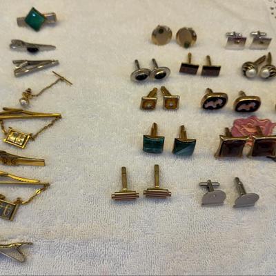 Cuff Links And Tie Clips 