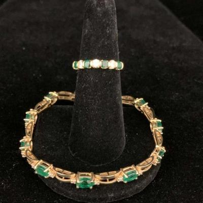 Sh898v gold diamond ring and bracelet green
