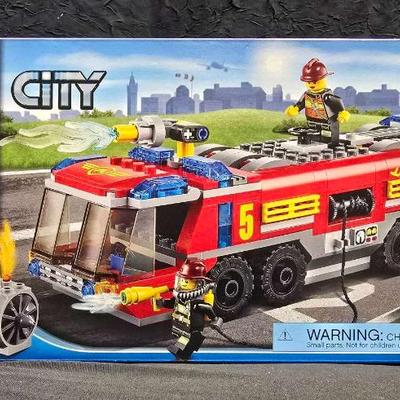 Sh830r lego city 60061 nib)