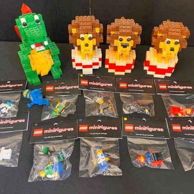 Sh938 assorted lego mini fig s in package