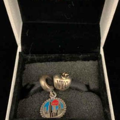 Sh901 pandora chicago and nyc apple charms