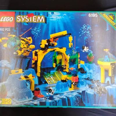 Sh560v aquanauts lego system set 6195 nib value $620)