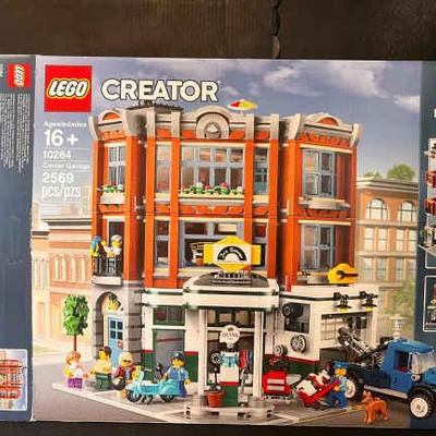 Sh207 lego creator corner garage 10264