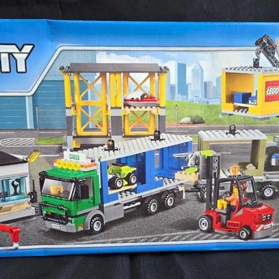 Sh536 lego city 60169 nib)