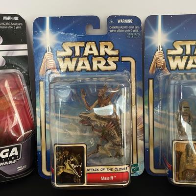 Star Wars Episode 2 Attack Of The Clones Poggle the Lesser Figure & More