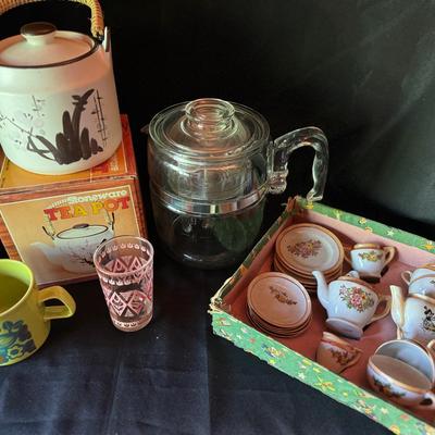 Mystery Lot: Vintage Tea Pots and Tea Set (1970s)