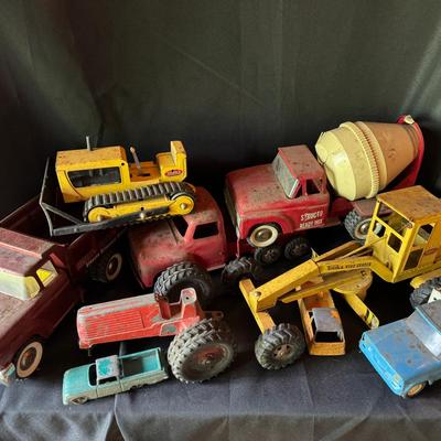Antique Metal Toy Cars and Tonka Trucks