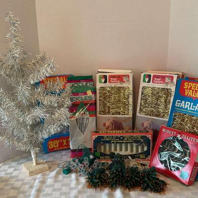 Vintage Gold /Silver Christmas Decor