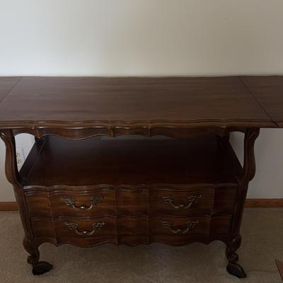 Thomas Like Drop Leaf Server