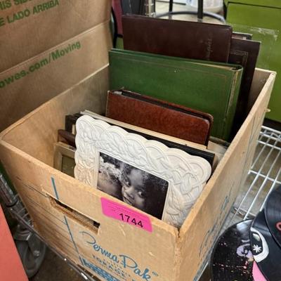 Sale Photo Thumbnail #298