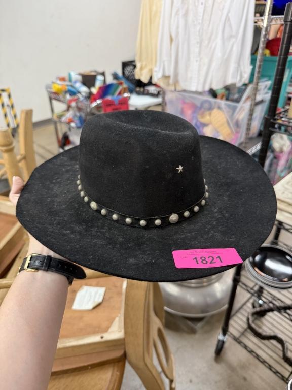 Sale Photo Thumbnail #376
