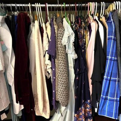 Women’s Closet Cleanout with 80s Vintage (100+ Pieces)