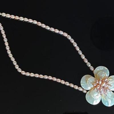 Genuine Pink Baroque Pearl Necklace with Mother of Pearl Pink Pearl Flower Pendant 