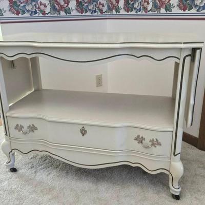 Bassett Vintage French Provincial Style Drop Side Buffet 