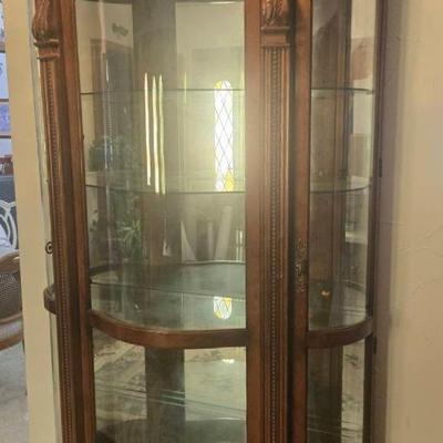 Lighted Curio Cabinet With 5 Shelves
